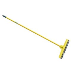 Lasher - Wood Shaft Lawn Rake - Rubber - Image 2